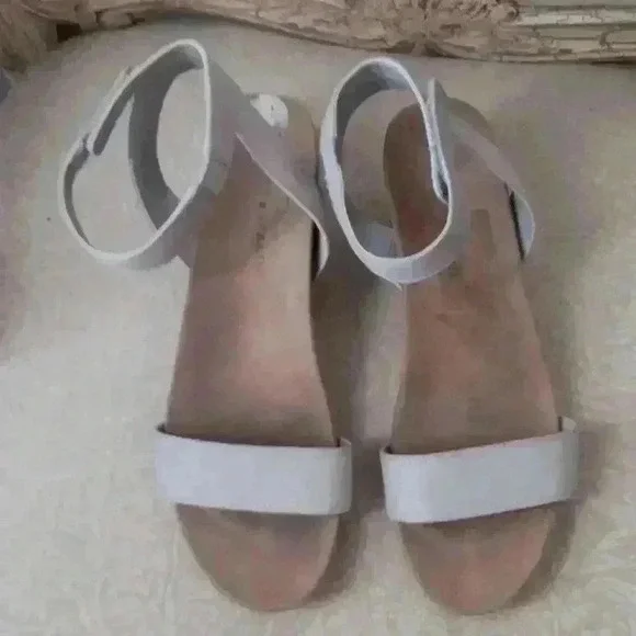 LUCKY Brand Women's Sandals - Picture 1 of 10